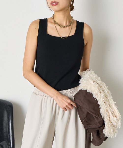 Jena espace merveilleux（ジェナ　エスパスメルヴェイユ）の「【シャツのインナーに◎】スクエアタンクトップ（キャミソール・レディース・ブラック/ライトグレー/ピンク/オフホワイト/ブルー・FREE）」の7枚目の写真