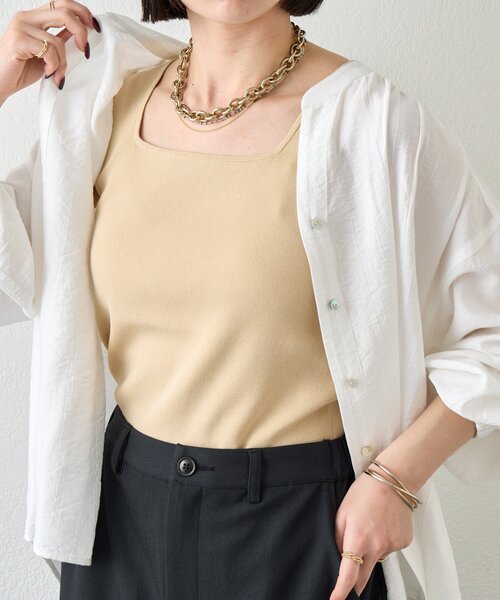 Jena espace merveilleux（ジェナ　エスパスメルヴェイユ）の「【シャツのインナーに◎】スクエアタンクトップ（キャミソール・レディース・ブラック/ライトグレー/ピンク/オフホワイト/ブルー・FREE）」の13枚目の写真