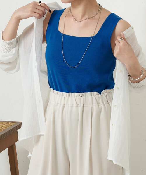 Jena espace merveilleux（ジェナ　エスパスメルヴェイユ）の「【シャツのインナーに◎】スクエアタンクトップ（キャミソール・レディース・ブラック/ライトグレー/ピンク/オフホワイト/ブルー・FREE）」の16枚目の写真