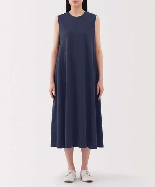 無印良品(ムジルシリョウヒン)の「婦人 涼感UVカットノースリーブワンピース(ワンピース・レディース・チャコールグレー/ブラック/ネイビー・S/M/L/XL)」の20枚目の写真