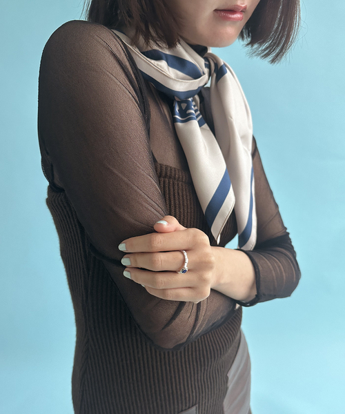 EDIT. FOR LULU（エディットフォールル）の「【A PIECE OF CHIC/ア・ピース・オブ・シック】silk skirf face（バンダナ/スカーフ・レディース・アイボリー・FREE）」の2枚目の写真