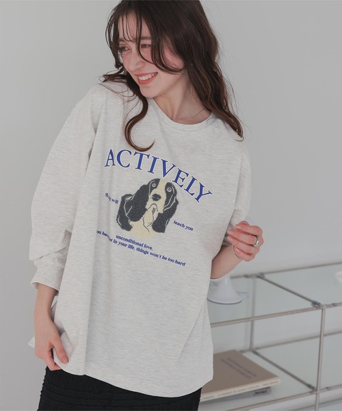 titivate（ティティベイト）の「ドッグ刺繍ビッグロングTシャツ（Tシャツ/カットソー・レディース・オフホワイト/ライトブルー/ホワイト系その他・M）」の3枚目の写真