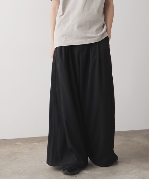 ROOPTOKYO(ループトウキョウ)の「ROOP TOKYO×やーこん 2タックワイドPT(スラックス・メンズ・ブラック/ブルー・L/M)」の10枚目の写真