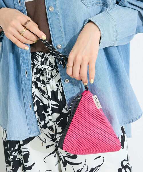 CRAFT STANDARD BOUTIQUE（クラフトスタンダードブティック）の「トライアングルメッシュショルダーポーチ（ショルダーバッグ・レディース・ピンク/ホワイト/ブルー・FREE）」の3枚目の写真