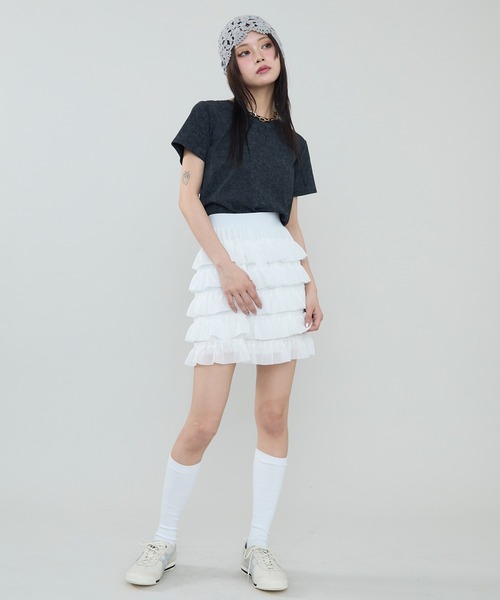 SEN TOKYO（セントーキョー）の「フェミニンムード漂う。フリルミニスカート（スカート・レディース・ホワイト/ブラック・M/L）」の3枚目の写真