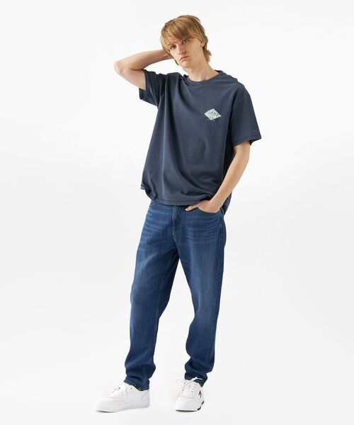 tommy jeans（トミー ジーンズ）の「リラックステーパードジーンズ（デニムパンツ・メンズ・ネイビー・32inch/30inch/28inch）」の4枚目の写真