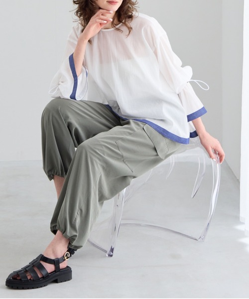 R-ISM(リズム)の「【洗える】パラシュートパンツ(その他パンツ・レディース・カーキ/ブラック・2/4)」の2枚目の写真