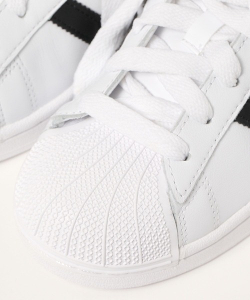 adidas(アディダス)の「【HEREIAM】adidas(アディダス)SUPERSTAR II(スニーカー・レディース・ホワイト×ブラック/ブラック×ホワイト/ブラック・SMALL/MEDIUM)」の5枚目の写真