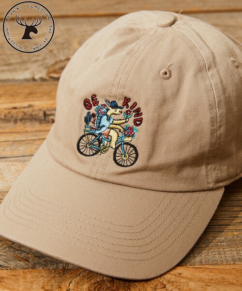 Jonas Claesson(ジョナスクレアッソン)の「JONAS CLAESSON/ジョナス クレアッソン BE KIND CAP/ビー カインド キャップ/刺繍デザイン(キャップ・メンズ・ブラック/その他9/ベージュ・ONE SIZE)」の2枚目の写真