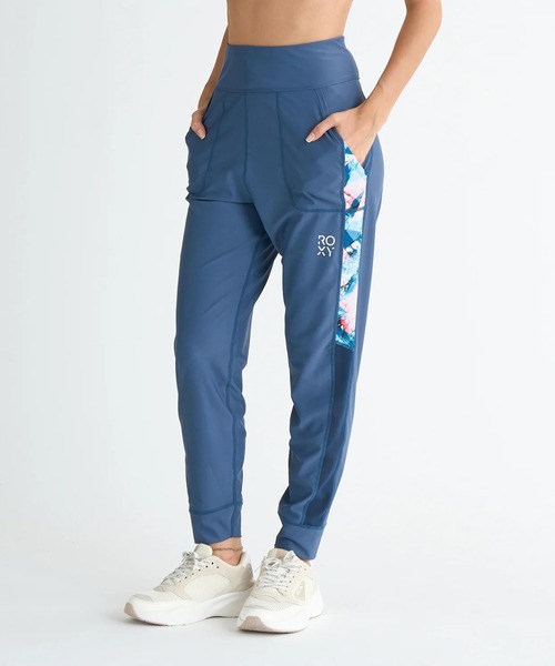 ROXY(ロキシー)の「YOUR FALVA PANTS /ロキシー水陸両用ワイドシルエットレギンスパンツ(レギンス/スパッツ・レディース・ブラウン/ブラック/ブルー・MEDIUM/LARGE/SMALL)」の3枚目の写真