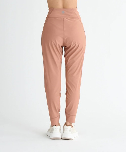 ROXY(ロキシー)の「YOUR FALVA PANTS /ロキシー水陸両用ワイドシルエットレギンスパンツ(レギンス/スパッツ・レディース・ブラウン/ブラック/ブルー・MEDIUM/LARGE/SMALL)」の9枚目の写真