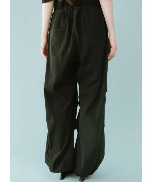 Knuth Marf（クヌースマーフ）の「-high-end- collarless jumpsuit（つなぎ/オールインワン・レディース・ブラック/ベージュ・FREE）」の4枚目の写真