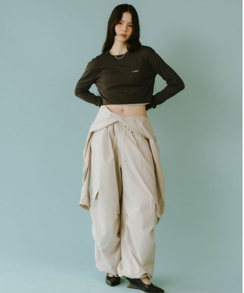 Knuth Marf（クヌースマーフ）の「-high-end- collarless jumpsuit（つなぎ/オールインワン・レディース・ブラック/ベージュ・FREE）」の9枚目の写真