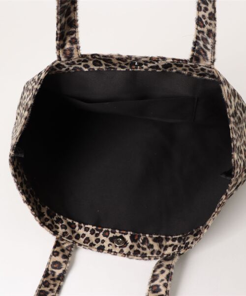 SPINNS（スピンズ）の「スエードトートバッグ/ラインストーンロゴ（トートバッグ・レディース・ブラック/アイボリー/レオパード・ONESIZE）」の10枚目の写真