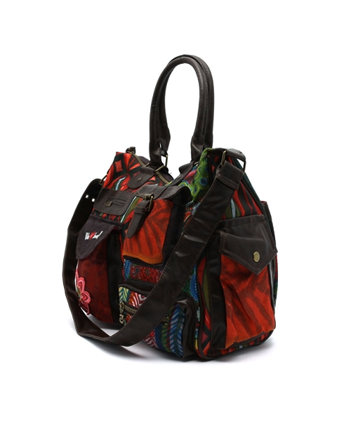 Desigual（デシグアル）の「「Desigual/デシグアル」デシグアル柄ボストンバック（ショルダーバッグ・レディース・レッド系その他・FREE）」の2枚目の写真
