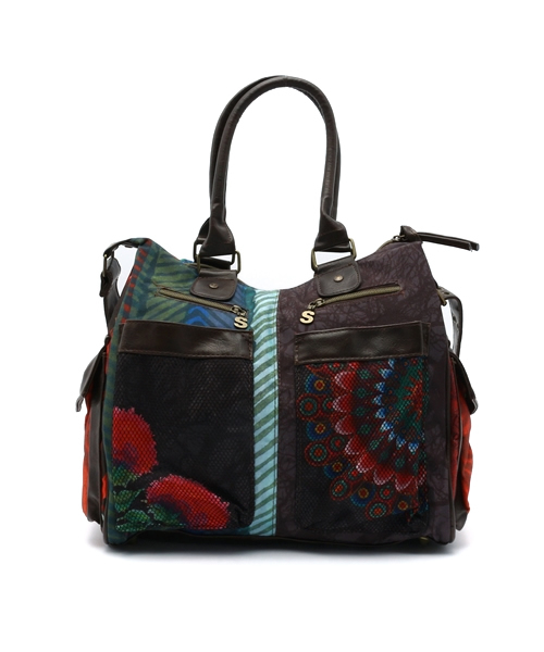 Desigual（デシグアル）の「「Desigual/デシグアル」デシグアル柄ボストンバック（ショルダーバッグ・レディース・レッド系その他・FREE）」の3枚目の写真