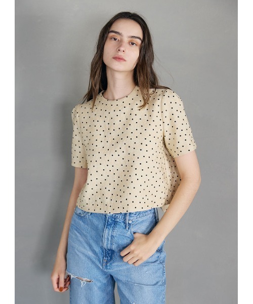 COEL（コエル）の「2WAYカラードットブラウス（シャツ/ブラウス・レディース・ベージュ/ブラック・FREE）」の4枚目の写真