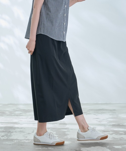 Arnold Palmer（アーノルドパーマー）の「タウン&レジャー スリットスカート（スカート・レディース・カーキ/ブラック・L/S/M）」の4枚目の写真