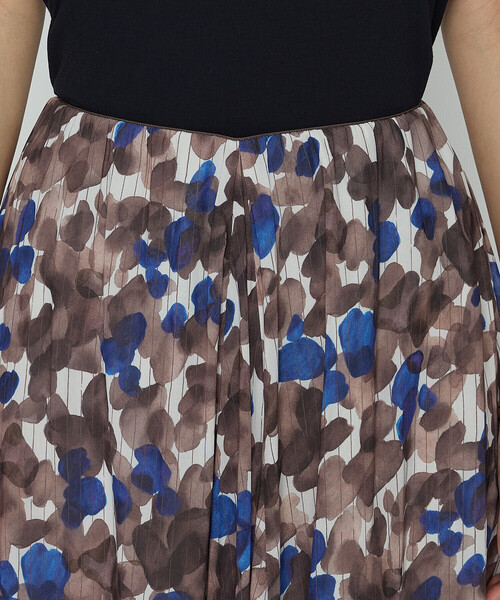K.T KIYOKO TAKASE（キヨコタカセ）の「強撚カッセンアートプリント ハンカチーフヘムスカート（スカート・レディース・ブラウン・11号/9号/7号）」の4枚目の写真