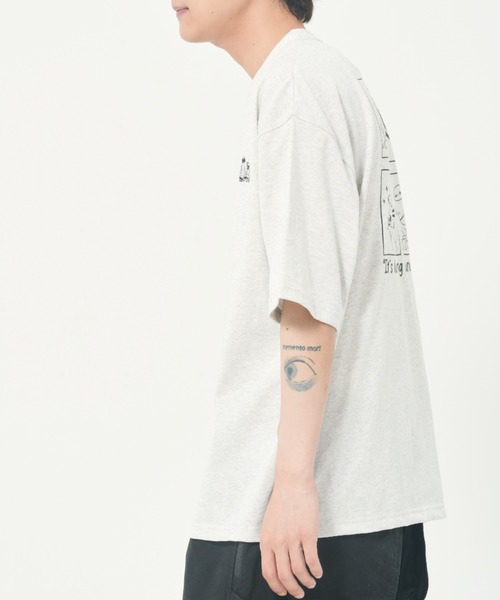 CORISCO（コリスコ）の「アニマルお化け柄Tシャツ(M1)（Tシャツ/カットソー・メンズ・ブラック/オートミール/チャコールグレー/ホワイト・MEDIUM/LARGE/X-LARGE）」の20枚目の写真