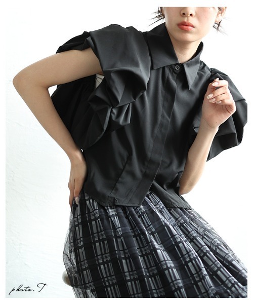 Sawa a la mode(サワアラモード)の「ボリュームスリーブブラウス(シャツ/ブラウス・レディース・ブルー/ブラック・FREE)」の4枚目の写真