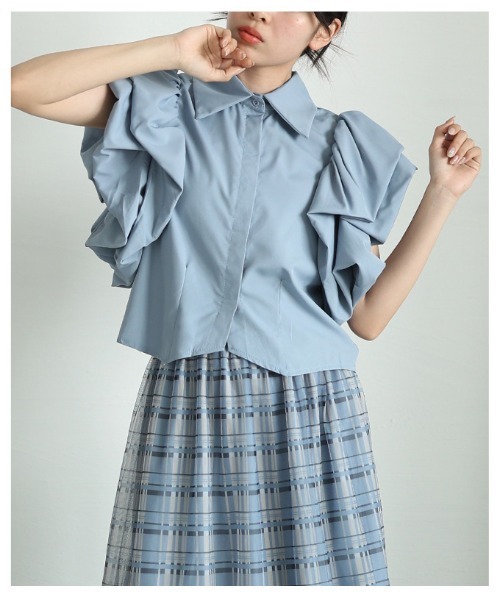 Sawa a la mode(サワアラモード)の「ボリュームスリーブブラウス(シャツ/ブラウス・レディース・ブルー/ブラック・FREE)」の19枚目の写真