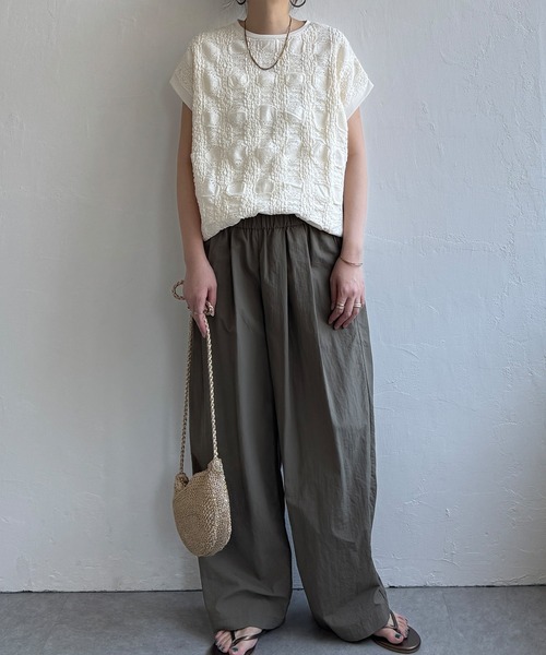 LBC（エルビーシー）の「【プチプラ1990円（税込）】レースジャカード切り替えプルオーバー（Tシャツ/カットソー・レディース・ホワイト/グリーン/ピンク/ネイビー・L/M）」の7枚目の写真