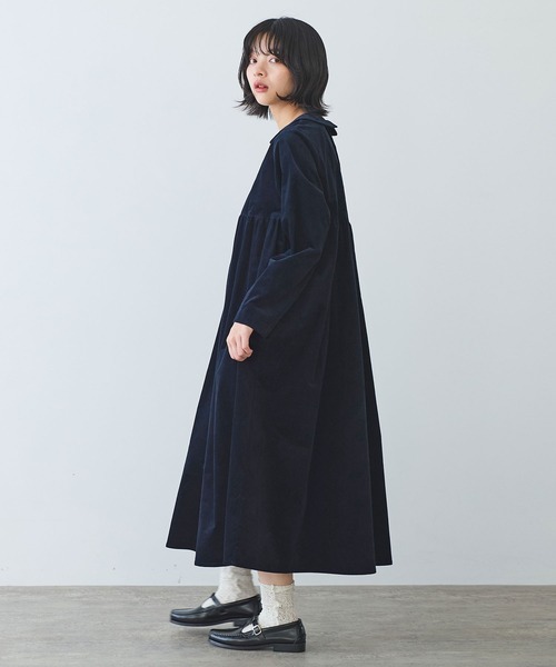 bulle de savon（ビュルデサボン）の「細コール 丸衿ワンピース（ワンピース・レディース・ネイビー/ブルー・FREE）」の6枚目の写真