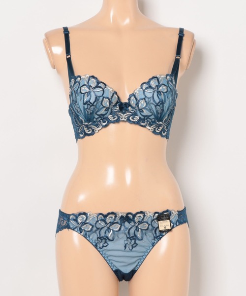 セール】【美谷間＆丸胸を叶える！ナチュ盛りメイクブラ♪】上下セット