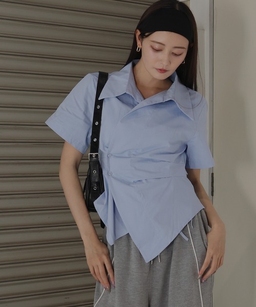 Mili affinity（ミリアフィニティー）の「ウエストタッククロス半袖シャツ（シャツ/ブラウス・レディース・オフホワイト/ブルー/ストライプ・FREE）」の7枚目の写真