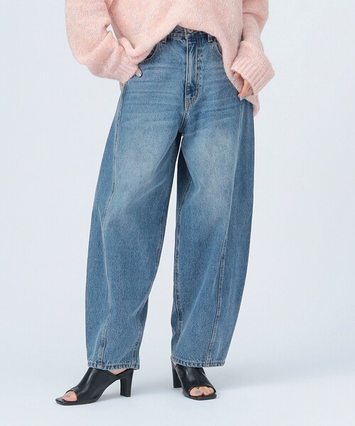 BEAMS HEART（ビームスハート）の「デニム コクーン パンツ（デニムパンツ・レディース・ブラック/ブルー・MEDIUM/SMALL）」の2枚目の写真