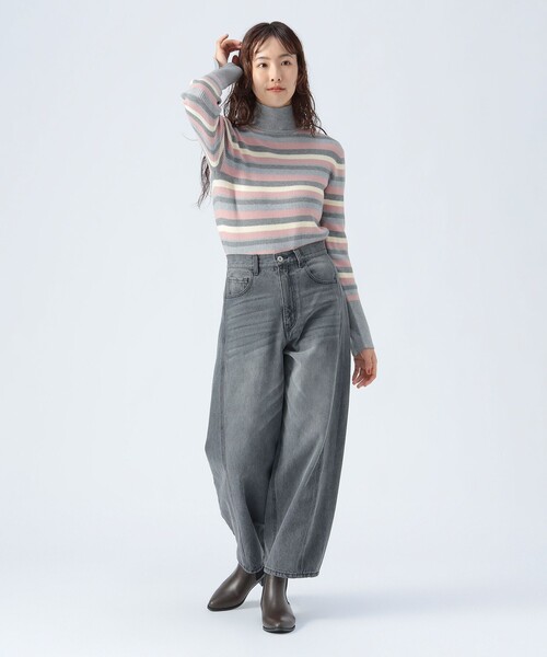 BEAMS HEART（ビームスハート）の「デニム コクーン パンツ（デニムパンツ・レディース・ブラック/ブルー・MEDIUM/SMALL）」の4枚目の写真