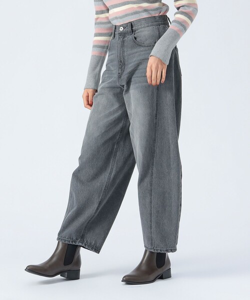 BEAMS HEART（ビームスハート）の「デニム コクーン パンツ（デニムパンツ・レディース・ブラック/ブルー・MEDIUM/SMALL）」の6枚目の写真