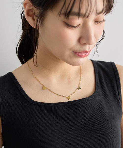 for/c(フォーシー)の「ランダムハートネックレス【サージカルステンレス】(ネックレス・レディース・ゴールド・フリー)」の3枚目の写真