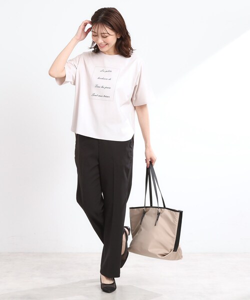 Reflect(リフレクト)の「【UVカット/接触冷感/マシンウォッシュ可】ドルマンスリーブロゴTシャツ(Tシャツ/カットソー・レディース・ネイビー/オフホワイト/ライトベージュ・00)」の16枚目の写真