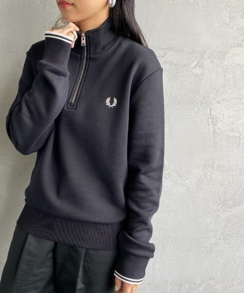 新品FRED PERRY ワンポイントロゴ刺繍 ハーフジップスウェットM3574 FRED PERRY/フレッドペリー] ワンポイントロゴ刺繍 ハーフジップ