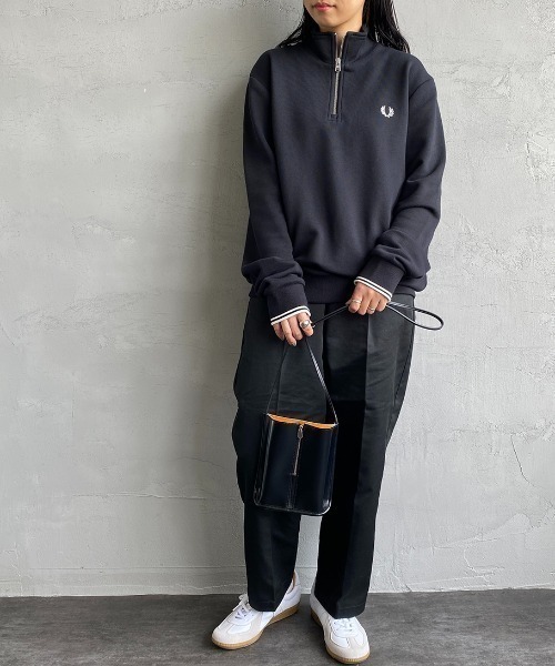 新品FRED PERRY ワンポイントロゴ刺繍 ハーフジップスウェットM3574 FRED PERRY [フレッドペリー] ワンポイントロゴ刺繍 ハーフ
