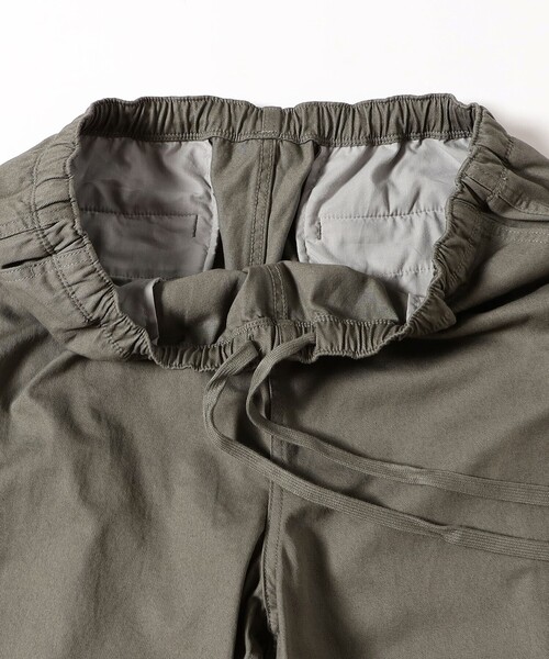 BEAMS（ビームス）の「リラックスフィット ベーシック ツイル イージーパンツ（その他パンツ・メンズ・アイボリー/ブラック/セージグリーン・S/M/L/XL）」の19枚目の写真