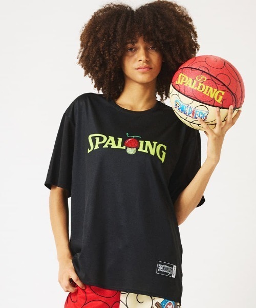 SPALDING(スポルディング)の「【SPALDING/スポルディング】Tシャツ ONE PIECE ヒトヒトの実 ロゴ/吸水速乾機能・UVカット機能・アニメ半袖Tシャツ(Tシャツ/カットソー・メンズ・ブラック/ホワイト/レッド・LARGE/MEDIUM)」の2枚目の写真