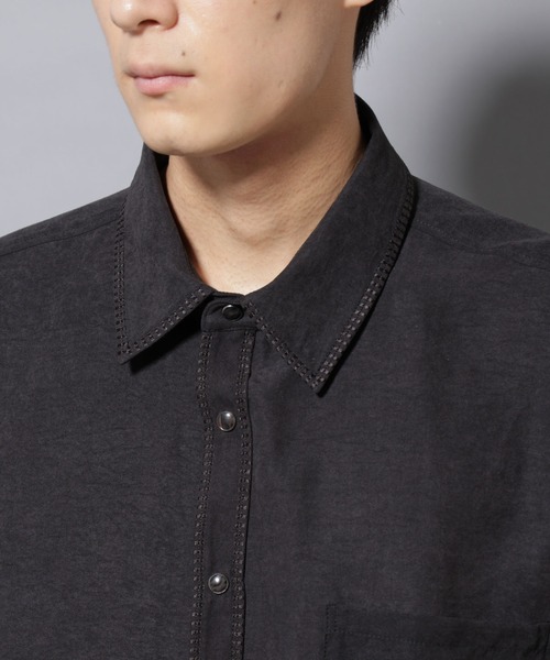 NANO universe（ナノユニバース）の「エンブロイダリーフェイクスウェードシャツ（シャツ/ブラウス・メンズ・ブラック/ブラウン・M/L）」の19枚目の写真
