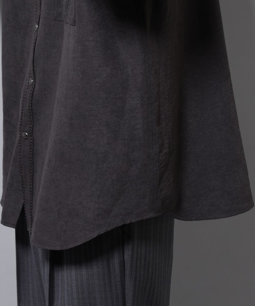 NANO universe（ナノユニバース）の「エンブロイダリーフェイクスウェードシャツ（シャツ/ブラウス・メンズ・ブラック/ブラウン・M/L）」の22枚目の写真