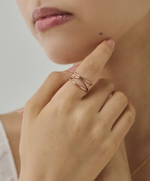 ciite' surgical stainless(シーテサージカルステンレス)の「【 金属アレルギー対応 】ツイストニュアンスリング サージカルステンレス(リング・レディース・ピンクゴールド/ゴールド/シルバー・15号/13号/11号)」の12枚目の写真
