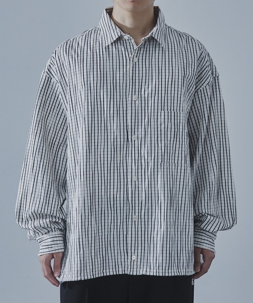 SLICK（スリック）の「【SLICK/スリック】Stripe Tuck Jaquard Drawstring Regular Shirt/タックジャガードストライプドロストレギュラーカラーリラックスシャツ / クラシック（シャツ/ブラウス・メンズ・ホワイト/ブラック/ネイビー・3/2/1）」の4枚目の写真