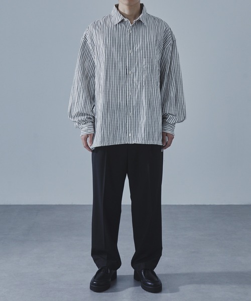 SLICK（スリック）の「【SLICK/スリック】Stripe Tuck Jaquard Drawstring Regular Shirt/タックジャガードストライプドロストレギュラーカラーリラックスシャツ / クラシック（シャツ/ブラウス・メンズ・ホワイト/ブラック/ネイビー・3/2/1）」の8枚目の写真