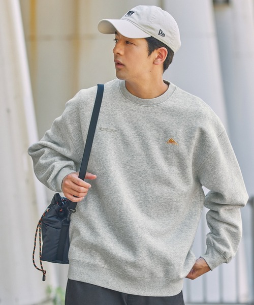 KELTY（ケルティ）の「KELTY/ケルティ 別注 ダブルロゴ刺繍 ビッグシルエット裏起毛スウェット（スウェット・レディース・グレー/ネイビー/スミクロ/アイボリー/ブラック/グレイッシュベージュ/オリーブ・L/M）」の21枚目の写真