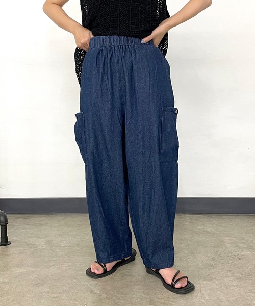 CRB(シーアールビー)の「裾ダーツカーゴパンツ(その他パンツ・レディース・グレー/モカ/インディゴブルー/カーキ/ブラック・F)」の6枚目の写真