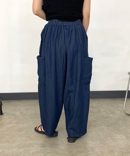 CRB(シーアールビー)の「裾ダーツカーゴパンツ(その他パンツ・レディース・グレー/モカ/インディゴブルー/カーキ/ブラック・F)」の9枚目の写真
