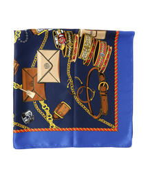 グッズ柄大判スカーフ