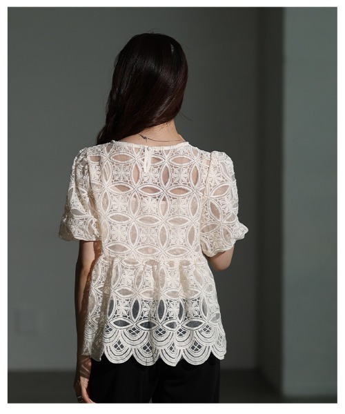 Sawa a la mode（サワアラモード）の「総レースパフスリーブペプラムブラウス（シャツ/ブラウス・レディース・オフホワイト・FREE）」の19枚目の写真