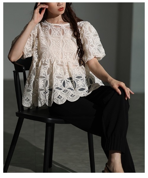 Sawa a la mode（サワアラモード）の「総レースパフスリーブペプラムブラウス（シャツ/ブラウス・レディース・オフホワイト・FREE）」の22枚目の写真